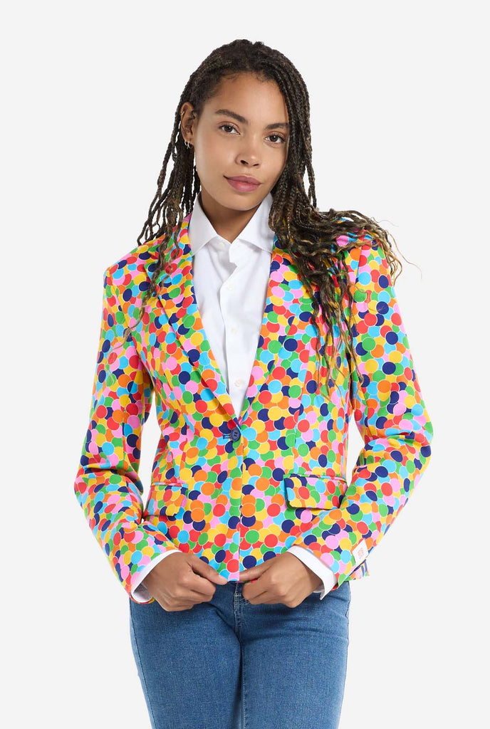 Woman wearing womens blazer with confetti print,